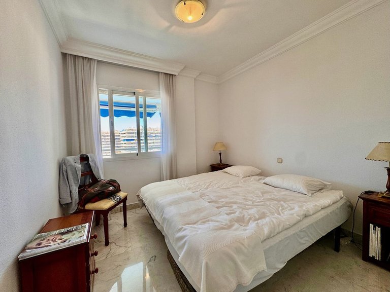 Apartment for Sale in Puerto Banús, Malaga 14