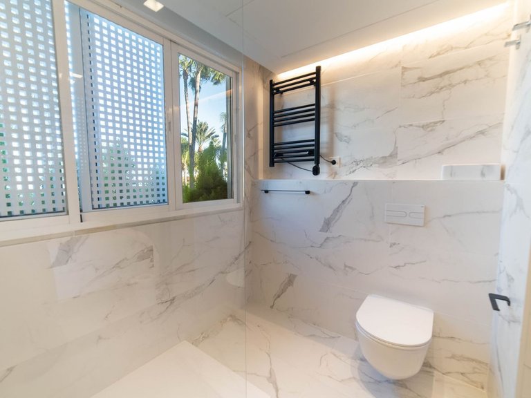 Apartment for Sale in Marbella, Malaga 15