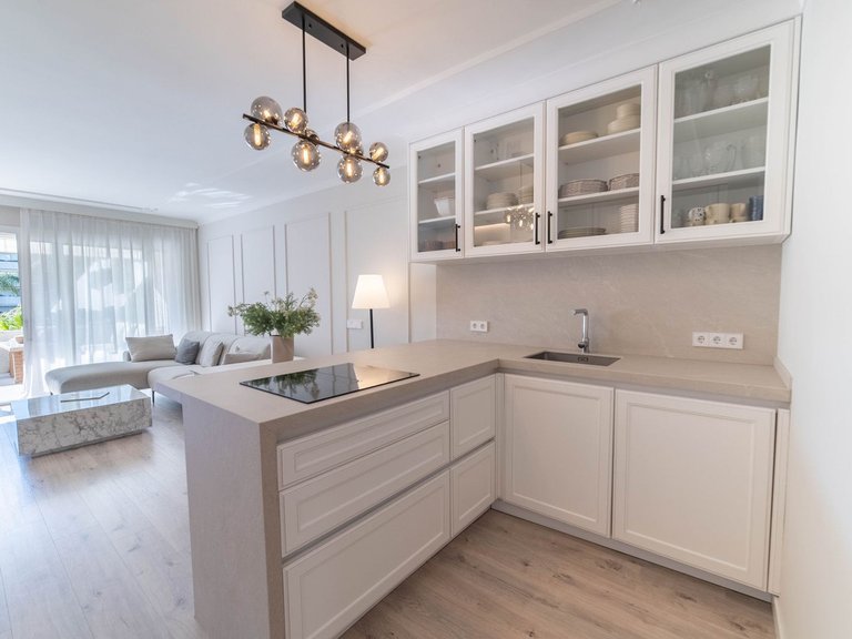 Apartment for Sale in Marbella, Malaga 8