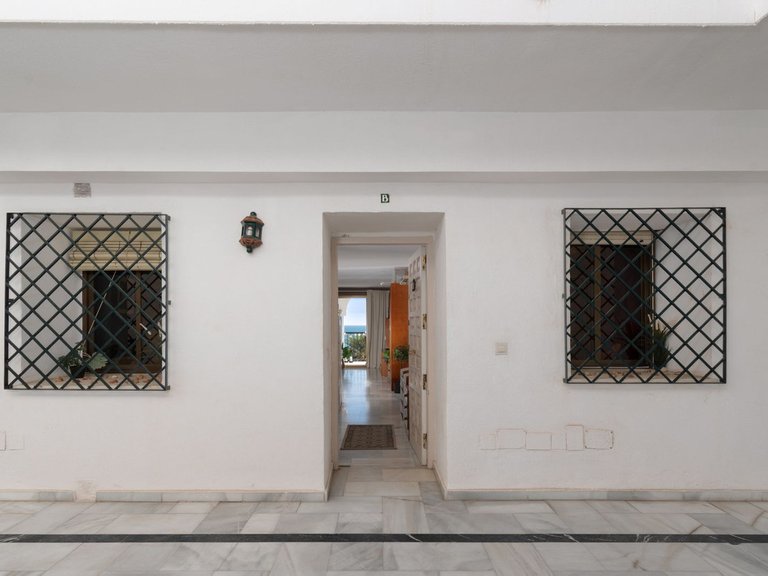 Apartment for Sale in Fuengirola, Malaga 38
