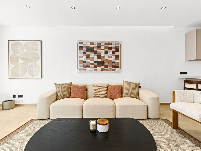 Apartment for Sale in Nueva Andalucía, Malaga 12