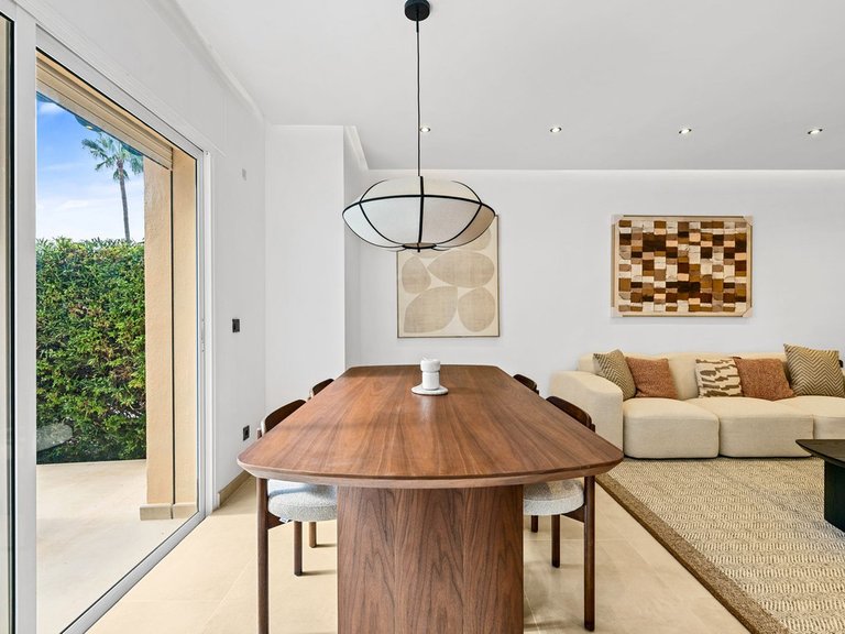 Apartment for Sale in Nueva Andalucía, Malaga 18