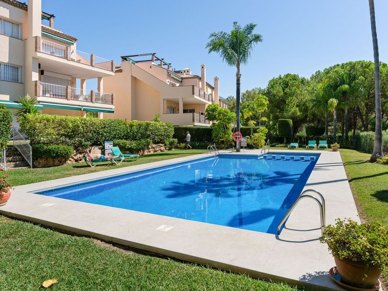 Apartment for Sale in Nueva Andalucía, Malaga 24