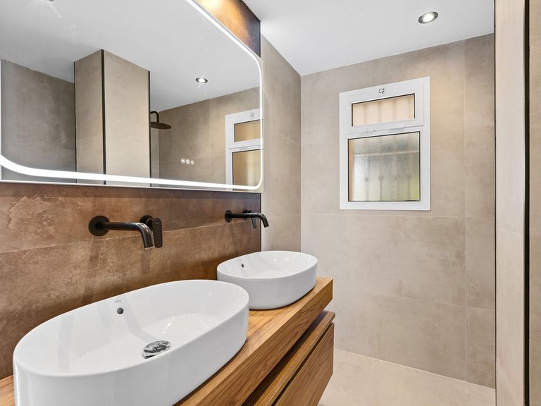 Apartment for Sale in Nueva Andalucía, Malaga 27