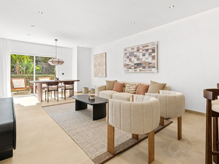 Apartment for Sale in Nueva Andalucía, Malaga 4
