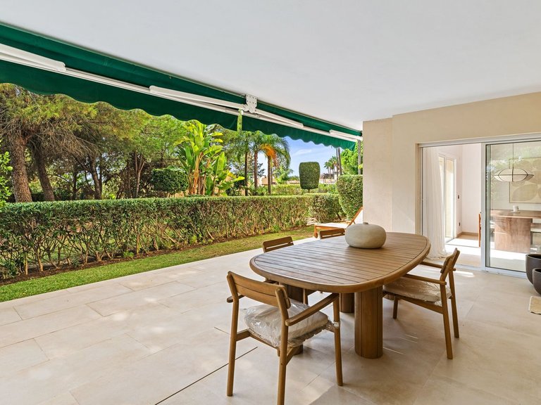 Apartment for Sale in Nueva Andalucía, Malaga 6