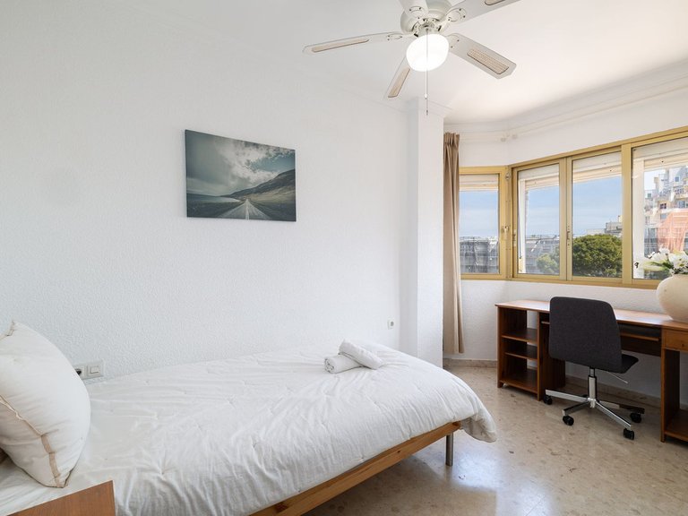 Apartment for Sale in Benalmadena Costa, Malaga 17