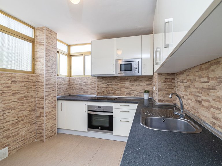 Apartment for Sale in Benalmadena Costa, Malaga 7
