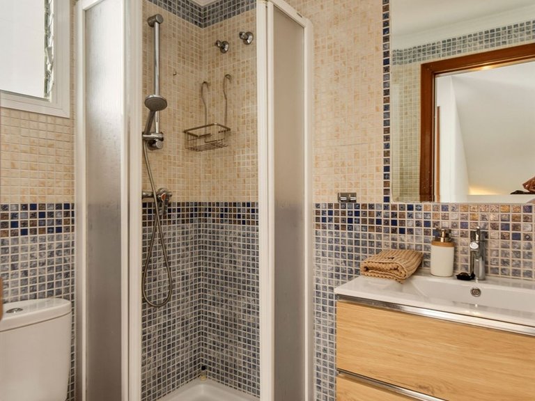Villa for Sale in Torremolinos, Malaga 11