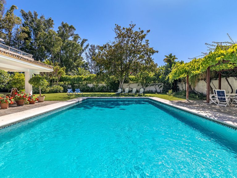 Villa for Sale in Cancelada, Malaga 33