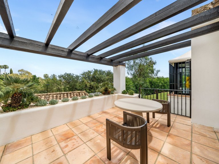 Villa for Sale in The Golden Mile, Malaga 33