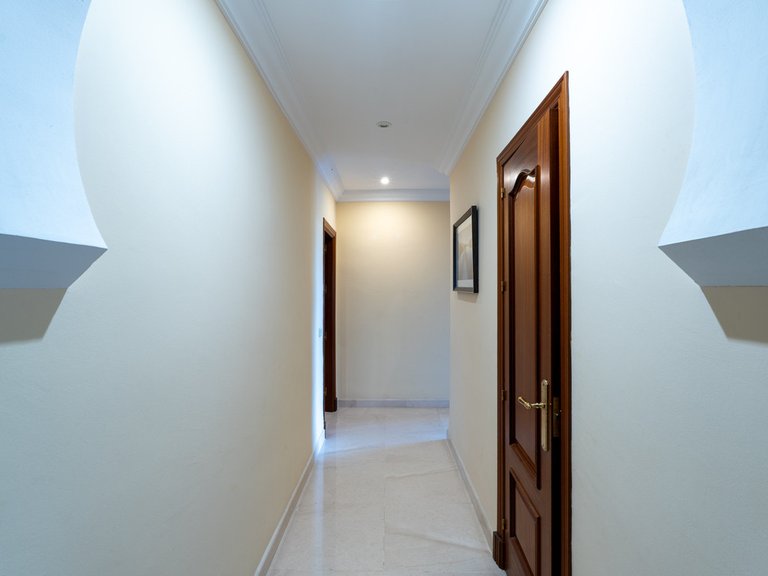 Villa for Sale in Benahavís, Malaga 11