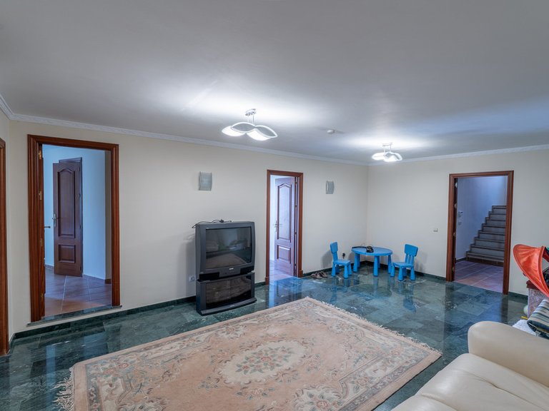 Villa for Sale in Benahavís, Malaga 37