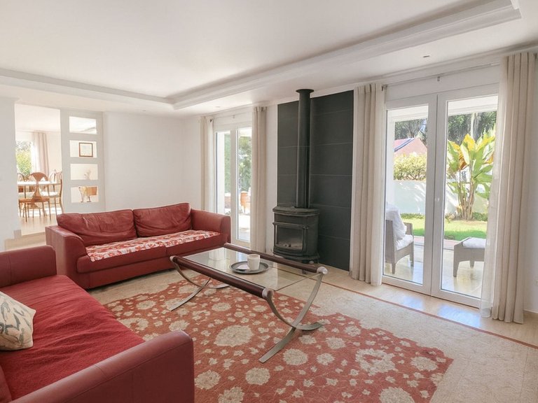 Villa for Sale in El Rosario, Malaga 21