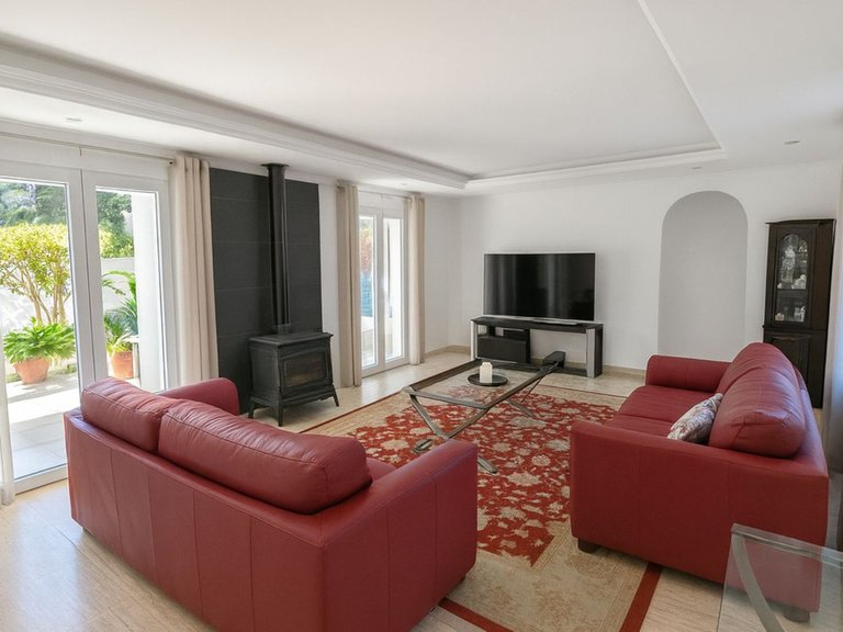 Villa for Sale in El Rosario, Malaga 23