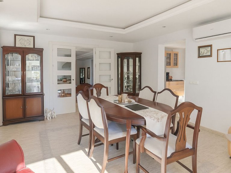 Villa for Sale in El Rosario, Malaga 29