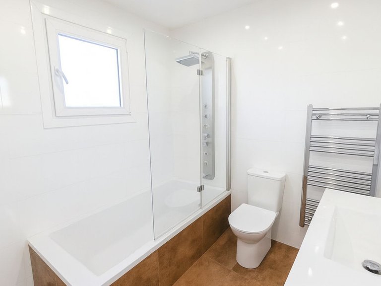 Villa for Sale in El Rosario, Malaga 36