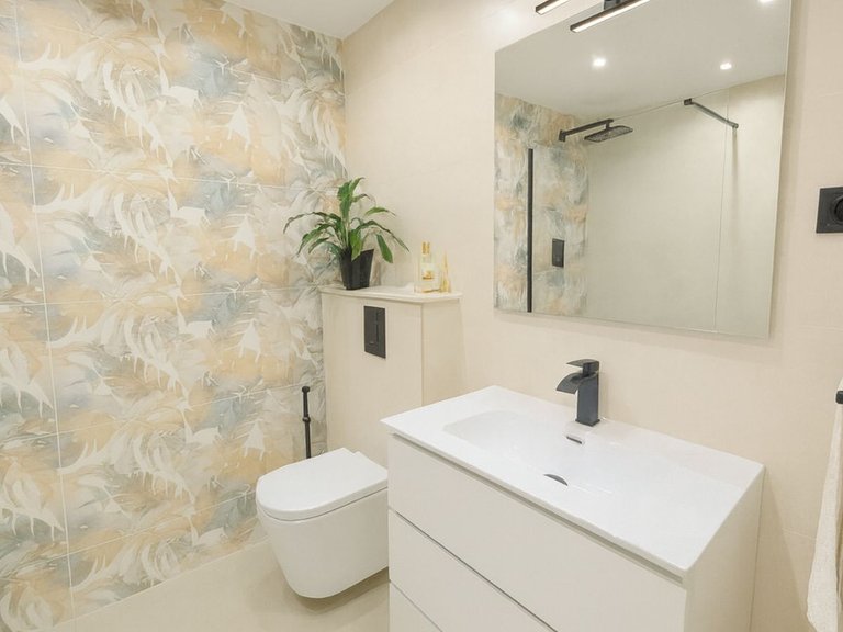 Villa for Sale in El Rosario, Malaga 44
