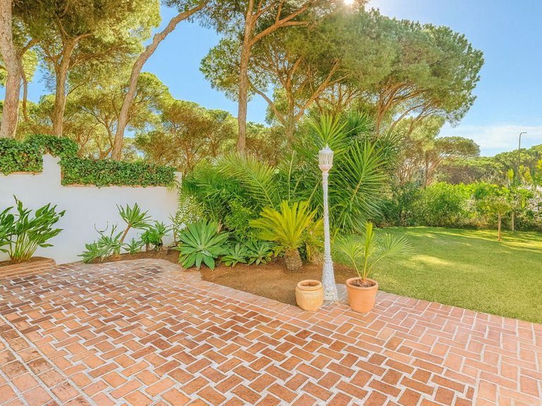 Villa for Sale in El Rosario, Malaga 49