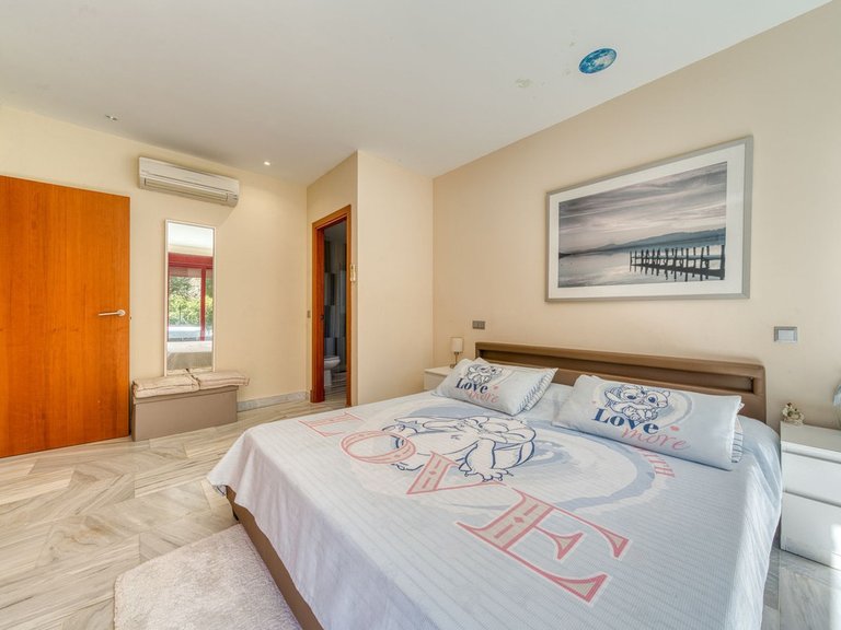 Villa for Sale in Benahavís, Malaga 17