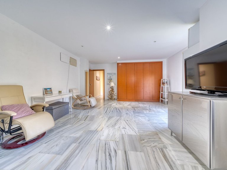 Villa for Sale in Benahavís, Malaga 21