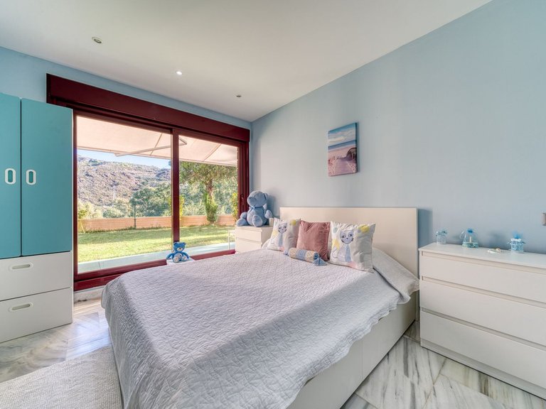 Villa for Sale in Benahavís, Malaga 23