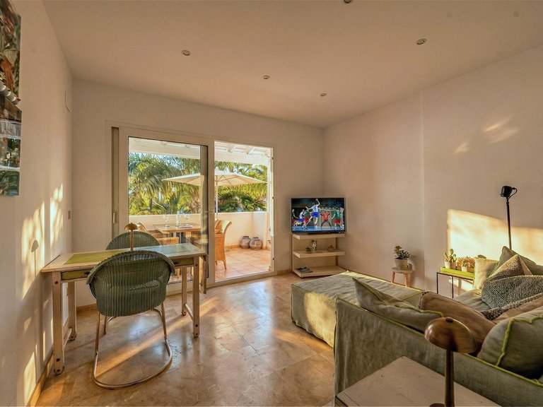 Apartment for Sale in The Golden Mile, Malaga 14
