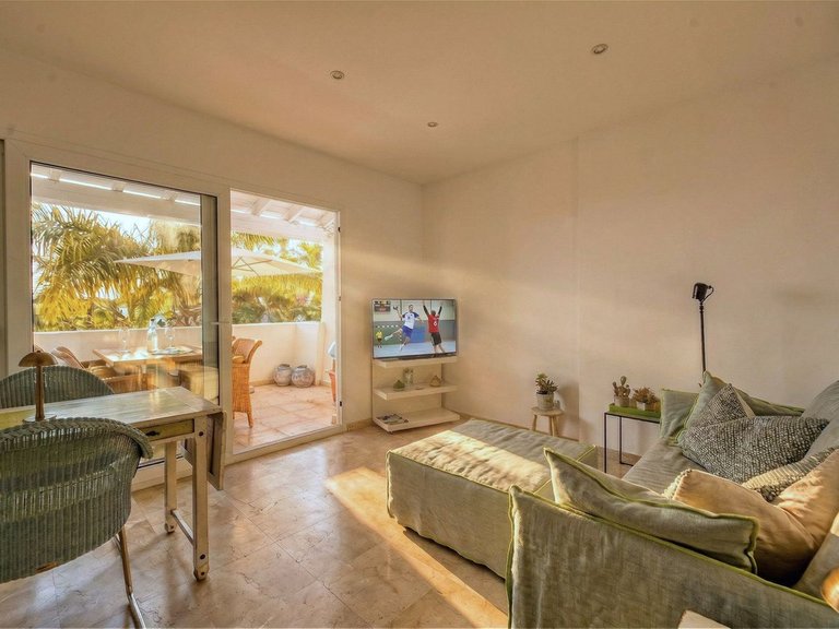 Apartment for Sale in The Golden Mile, Malaga 3
