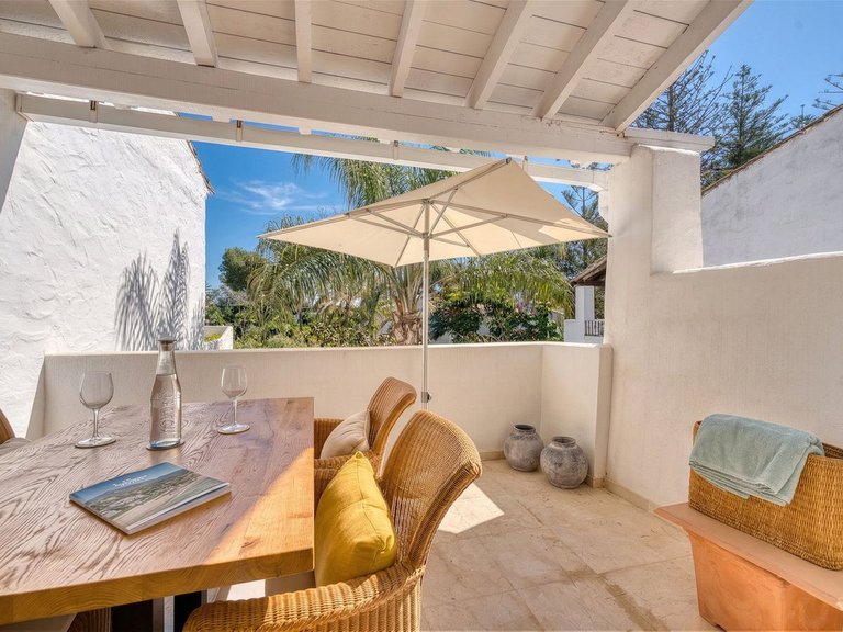 Apartment for Sale in The Golden Mile, Malaga 4