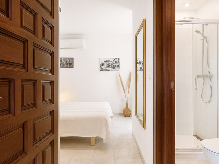 Villa for Sale in La Capellania, Malaga 14