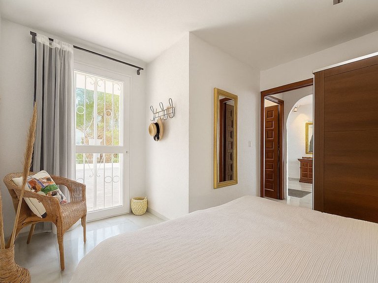 Villa for Sale in La Capellania, Malaga 16