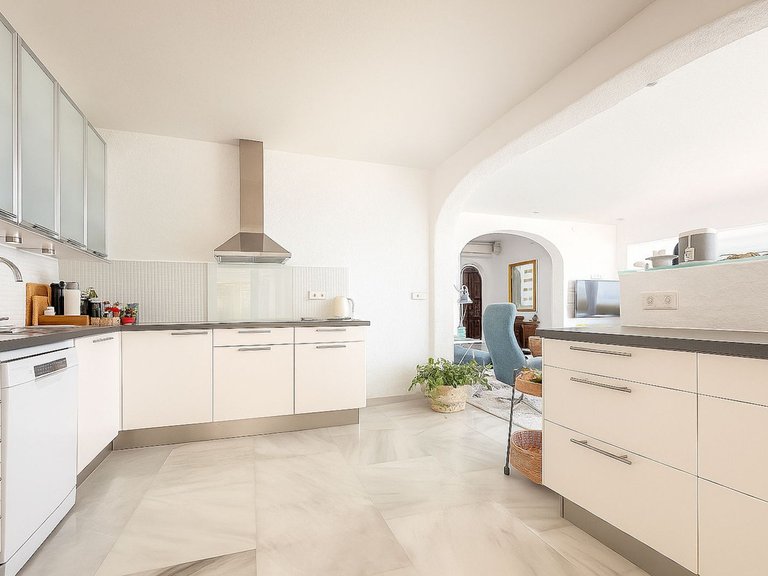 Villa for Sale in La Capellania, Malaga 27