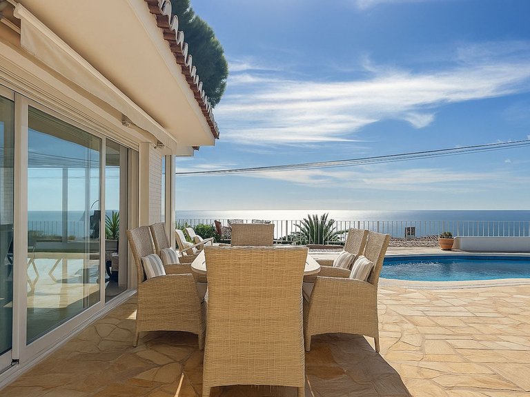 Villa for Sale in La Capellania, Malaga 30