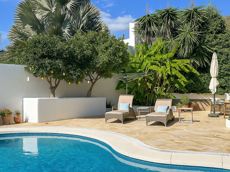 Villa for Sale in La Capellania, Malaga 35