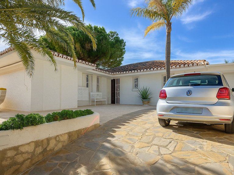 Villa for Sale in La Capellania, Malaga 41