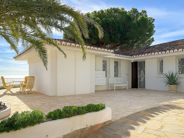 Villa for Sale in La Capellania, Malaga 42