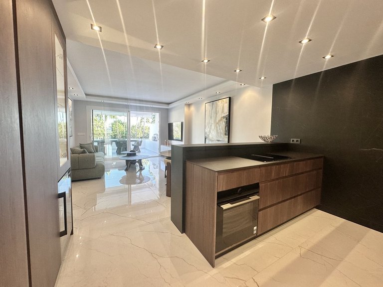 Apartment for Sale in Marbella, Malaga 18