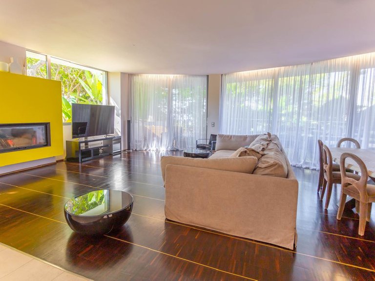 Villa for Sale in The Golden Mile, Malaga 15