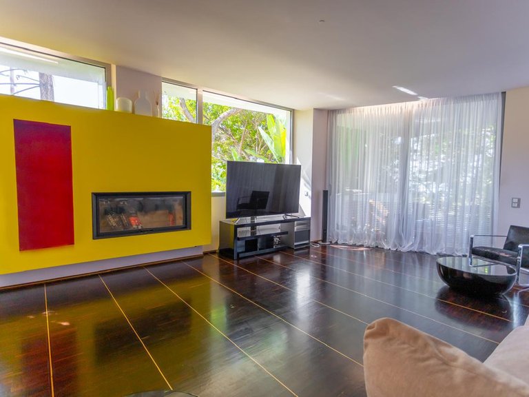 Villa for Sale in The Golden Mile, Malaga 28