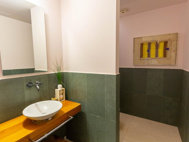 Villa for Sale in The Golden Mile, Malaga 38