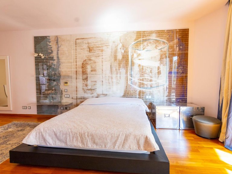Villa for Sale in The Golden Mile, Malaga 43