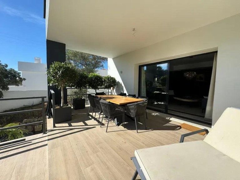 Villa for Sale in Elviria, Malaga 11