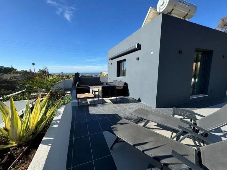 Villa for Sale in Elviria, Malaga 17