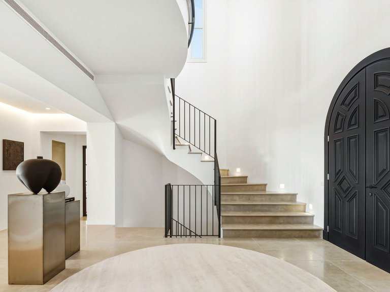 Villa for Sale in Benahavís, Malaga 24
