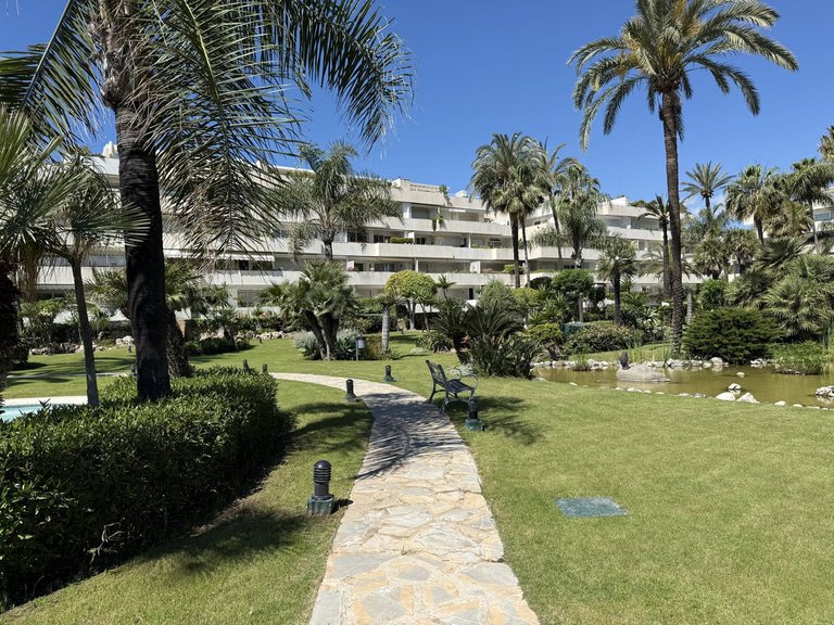 Apartment for Sale in Puerto Banús, Malaga 27