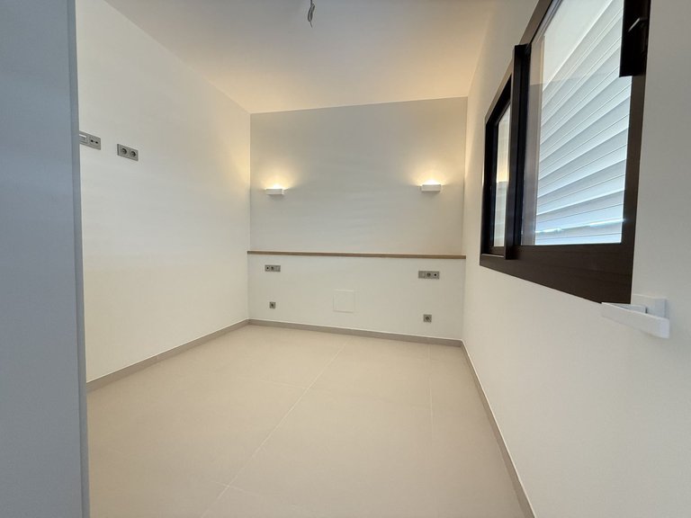 Apartment for Sale in Higueron, Malaga 26