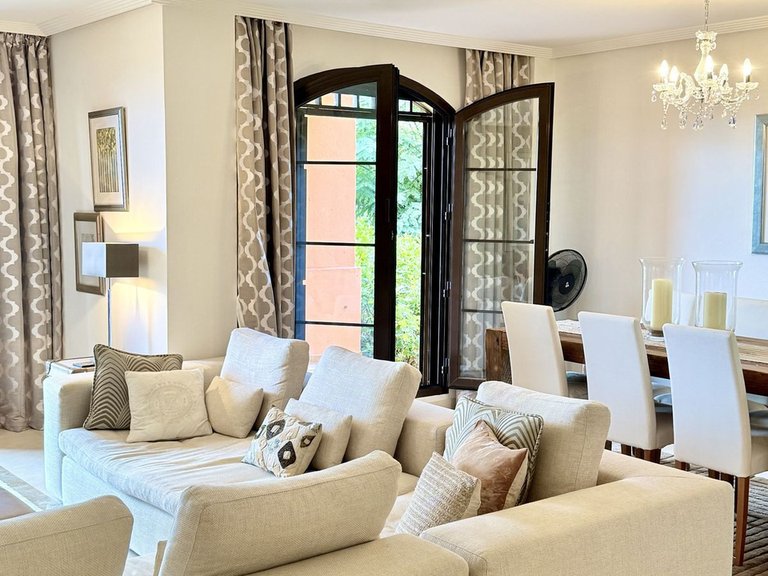 Apartment for Sale in Los Arqueros, Malaga 10