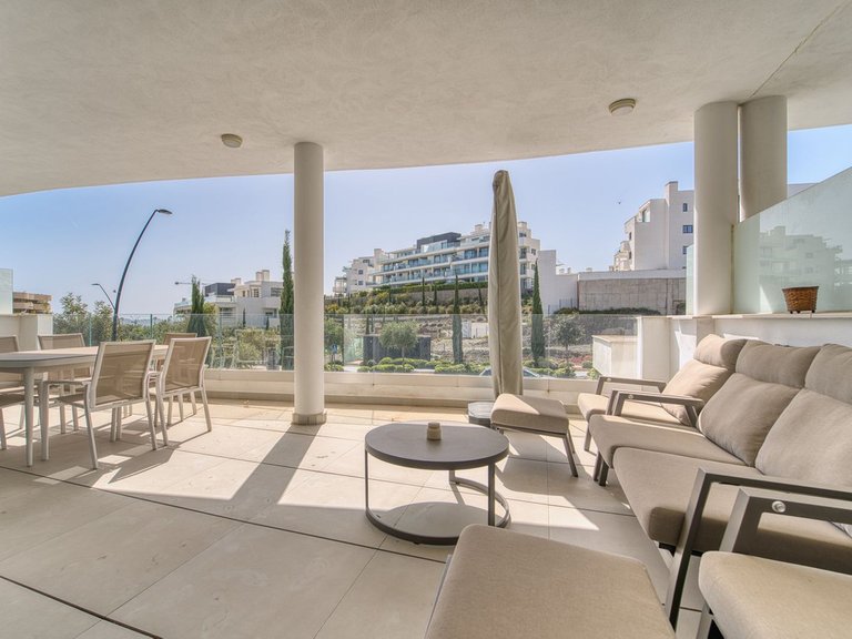 Apartment for Sale in Higueron, Malaga 11