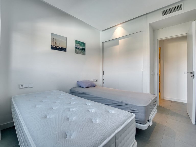 Apartment for Sale in Higueron, Malaga 14