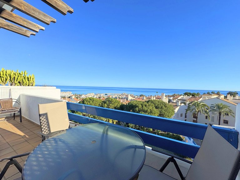 Apartment for Sale in La Duquesa, Malaga 11